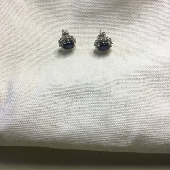 Beautiful 10k White Gold Sapphire Diamond Earrings - Picture 3 of 6
